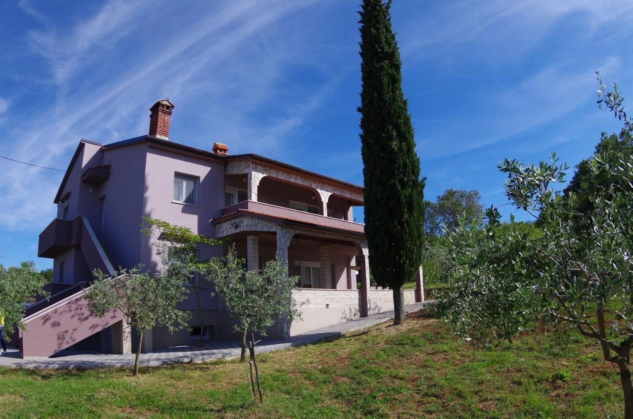 Apartments Nikolina Rakalj エクステリア 写真