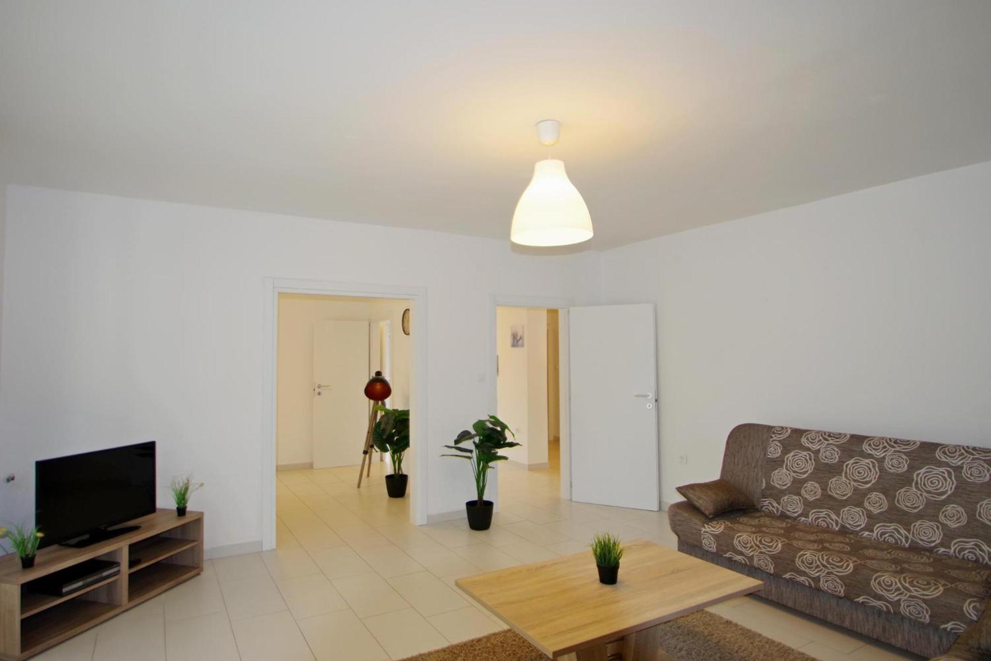 Apartments Nikolina Rakalj エクステリア 写真