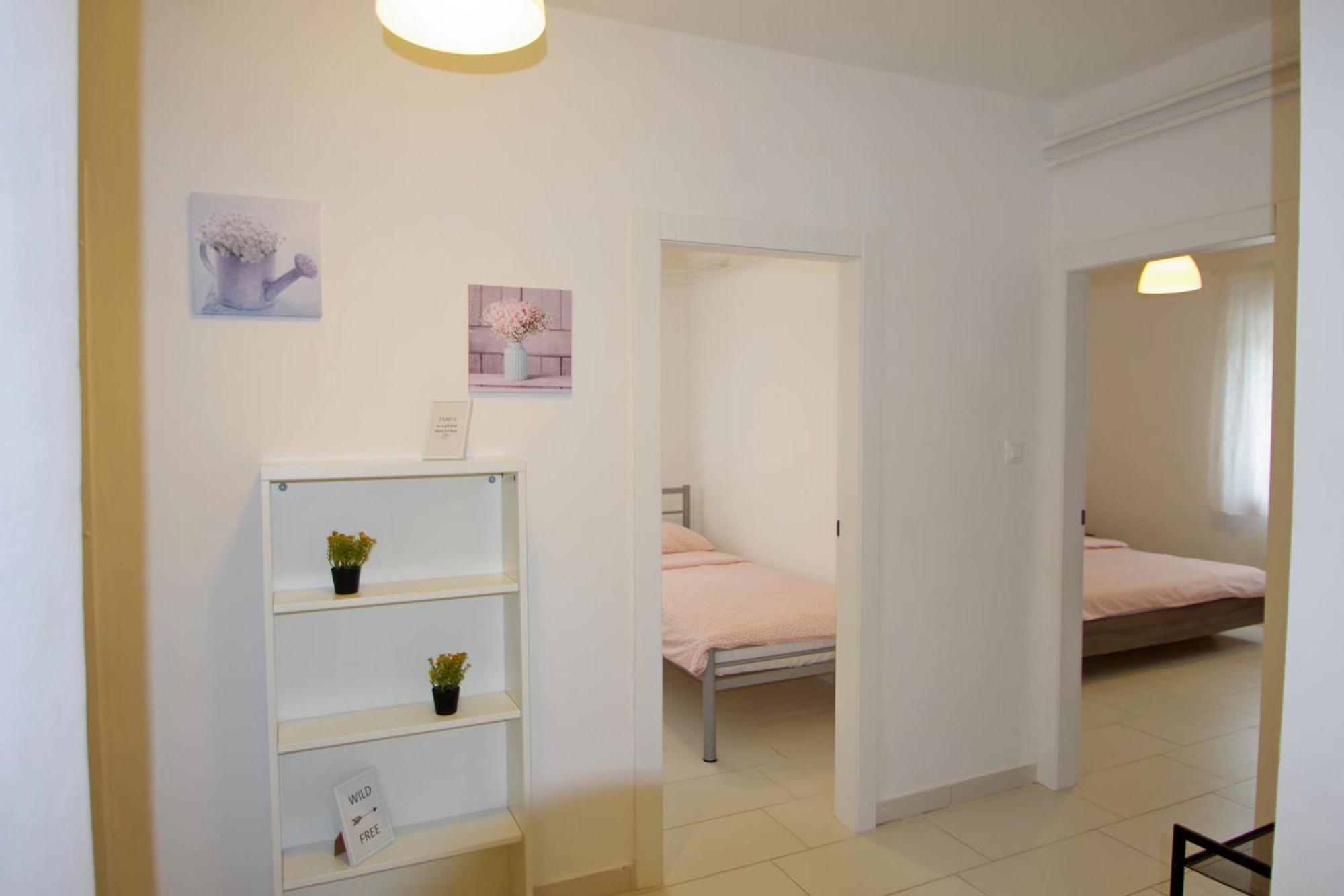 Apartments Nikolina Rakalj エクステリア 写真